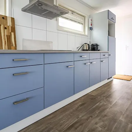 بوتيل Aqualiving 4*